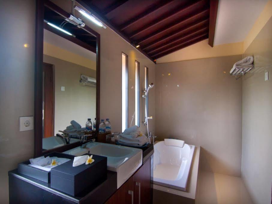 The Awan Villas - Chse Certified Семіньяк Екстер'єр фото